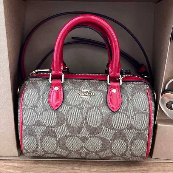 Coach Boxed Mini Rowan Crossbody With Hearts Key Ring In Signature CN751 - Picture 2 of 10